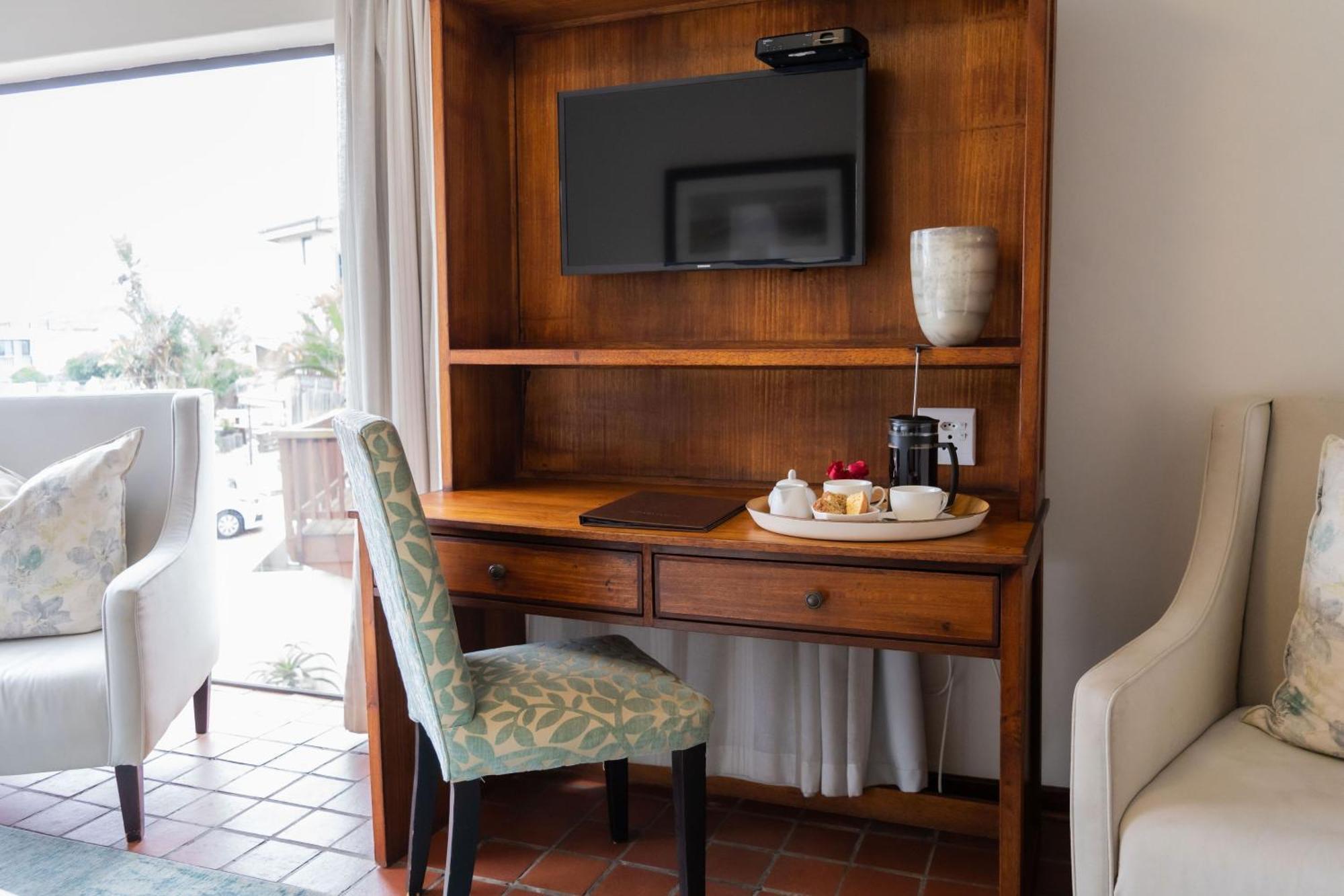 Supertubes Guesthouse Jeffreys Bay Extérieur photo